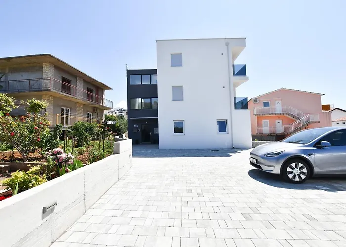 Apartments Tonka