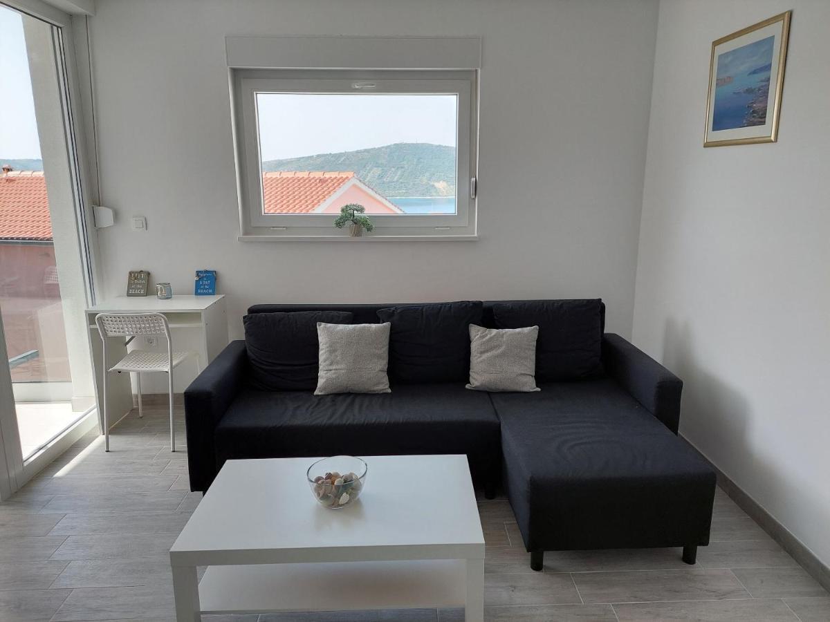 Tonka Apartment Primosten