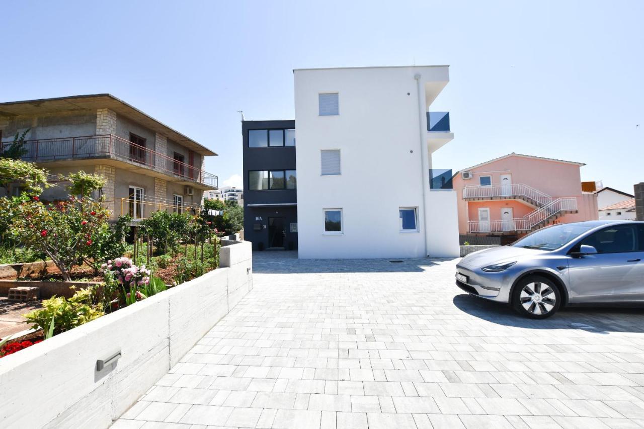 Tonka Apartment Primosten