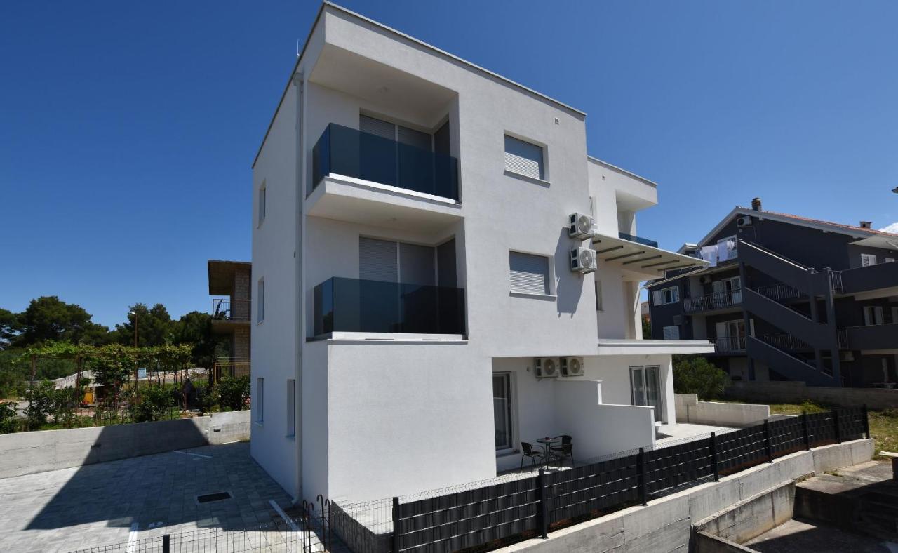 Tonka Apartment Primosten